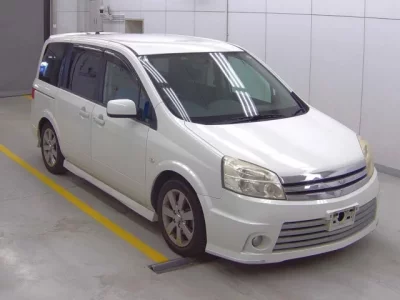 Nissan LAFESTA