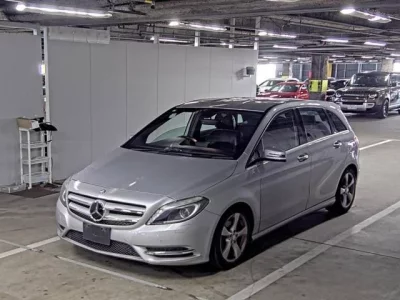 Mercedes-Benz B CLASS