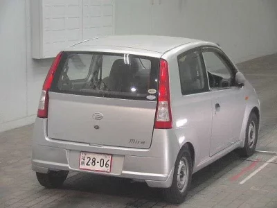Daihatsu MIRA