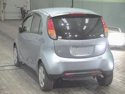 Mitsubishi I