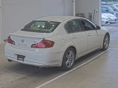 Nissan SKYLINE