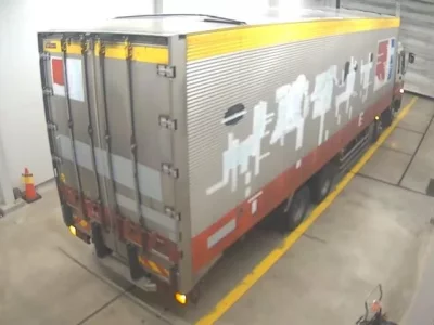 Isuzu TRUCK