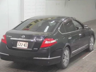 Nissan TEANA