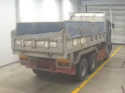 Hino TRUCK