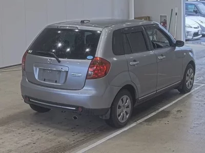 Mazda VERISA