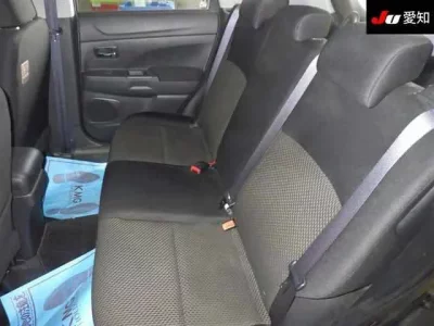 Mitsubishi RVR