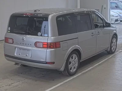 Nissan LAFESTA