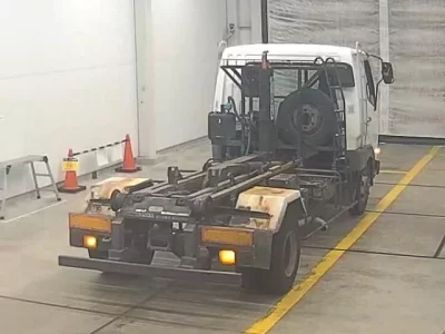 Mitsubishi FUSO FIGHTER