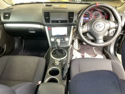 Subaru LEGACY B4