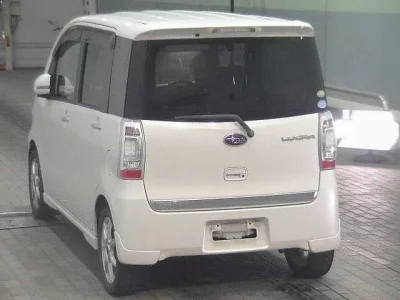 Subaru LUCRA