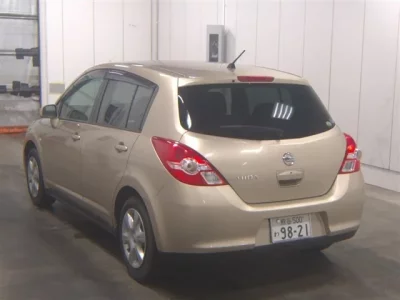 Nissan TIIDA