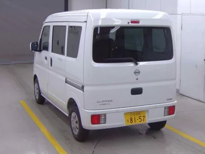 Nissan CLIPPER VAN