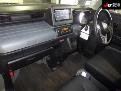 Suzuki SPACIA BASE