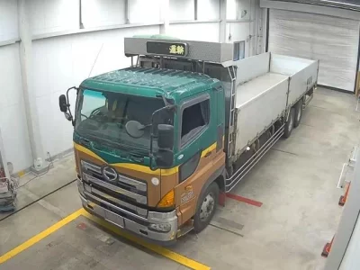 Hino TRUCK