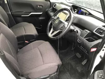 Mitsubishi DELICA D2