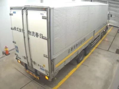 Isuzu TRUCK