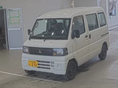 Mitsubishi MINICAB VAN