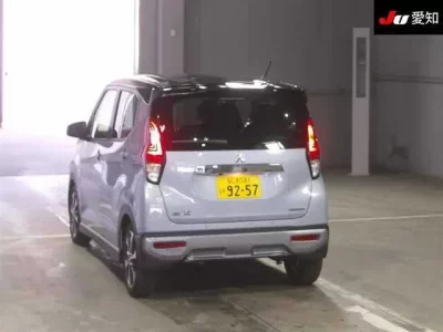 Mitsubishi EK X