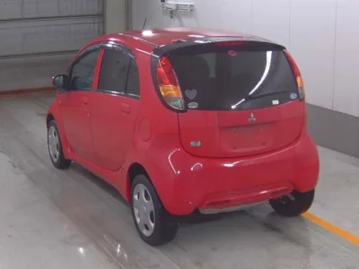 Mitsubishi I