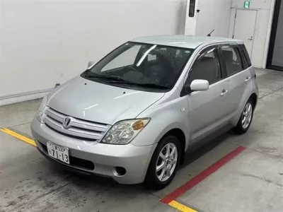Toyota IST