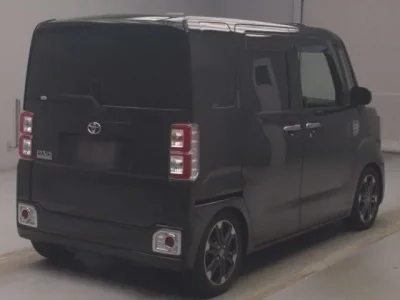 Toyota PIXIS MEGA