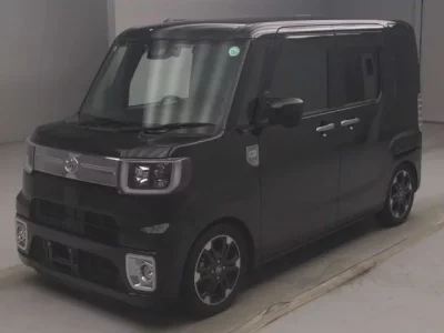 Toyota PIXIS MEGA