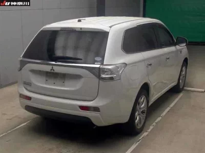 Mitsubishi OUTLANDER PHEV