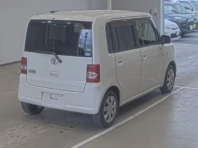 Toyota PIXIS SPACE