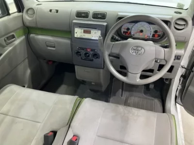 Toyota PIXIS SPACE