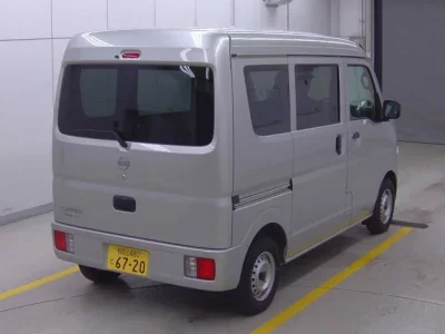 Nissan CLIPPER VAN