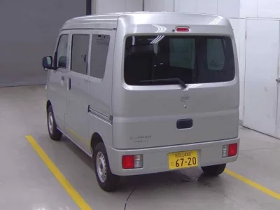 Nissan CLIPPER VAN