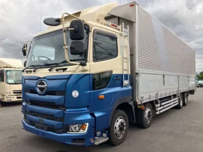 Hino PROFIA