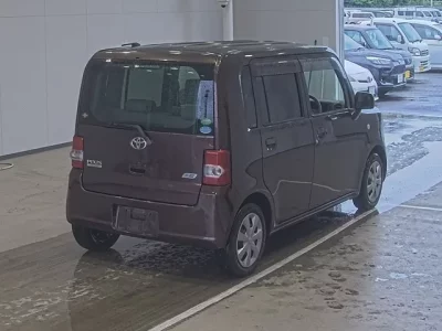Toyota PIXIS SPACE
