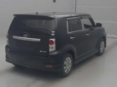 Toyota COROLLA RUMION