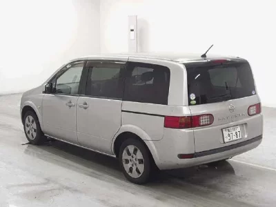 Nissan LAFESTA