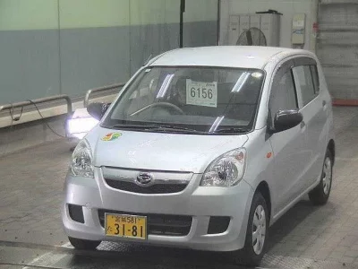 Daihatsu MIRA