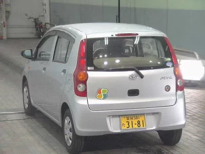 Daihatsu MIRA