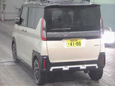 Mitsubishi DELICA MINI