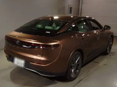 Toyota CROWN CROSSOVER