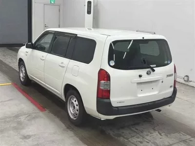 Toyota SUCCEED