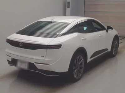 Toyota CROWN CROSSOVER