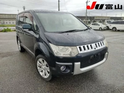 Mitsubishi DELICA D5