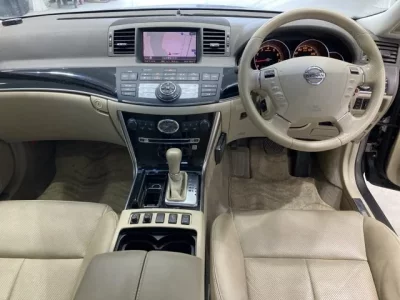 Nissan FUGA