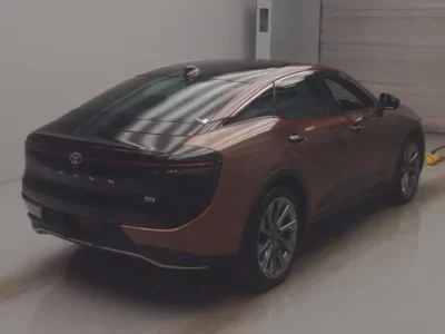 Toyota CROWN CROSSOVER