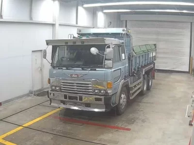Hino TRUCK