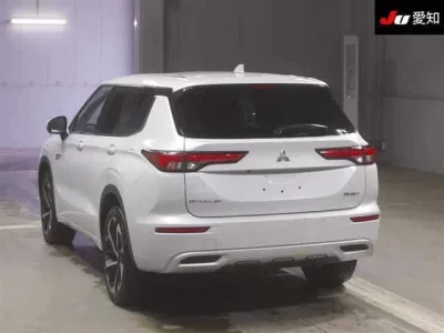 Mitsubishi OUTLANDER PHEV