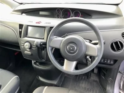 Mazda BIANTE