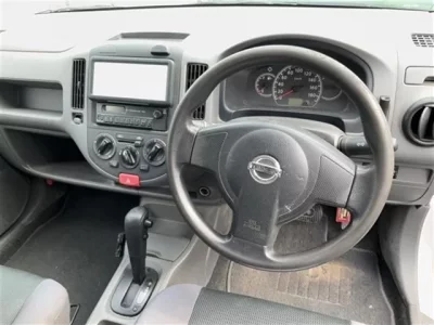 Nissan AD