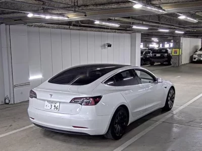 Tesla MODEL3