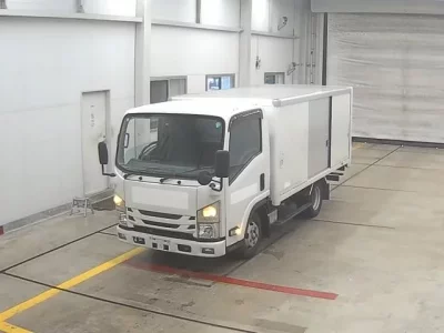 Isuzu ELF